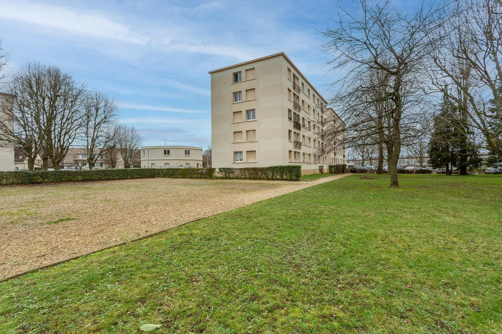 Appartement 4 pièces 67 m² · à Viry-Châtillon · 67 m² · 160 000 €