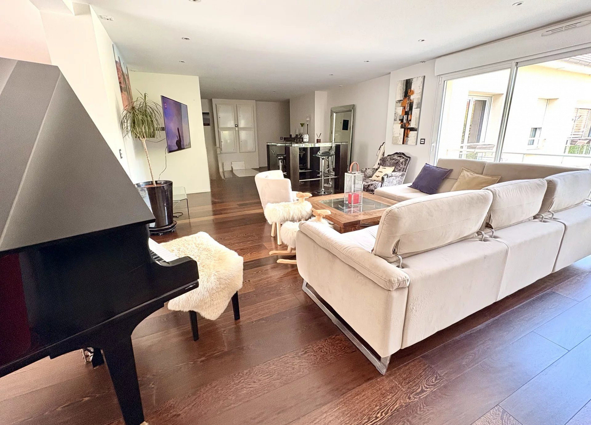 Appartement 6 pièces 204 m² · à Magny-le-Hongre · 204 m² · 760 000 €