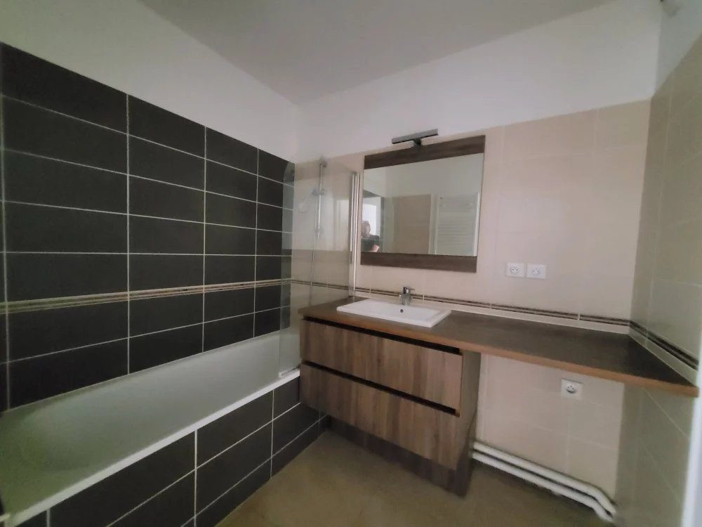 Appartement 2 pièces 42 m² · à Juvignac · 42 m² · 142 000 €