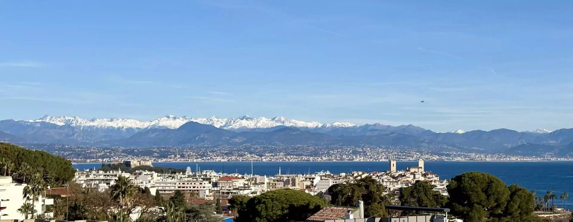 Appartement 4 pièces 127 m² · à Antibes · 127 m² · 1 365 000 €