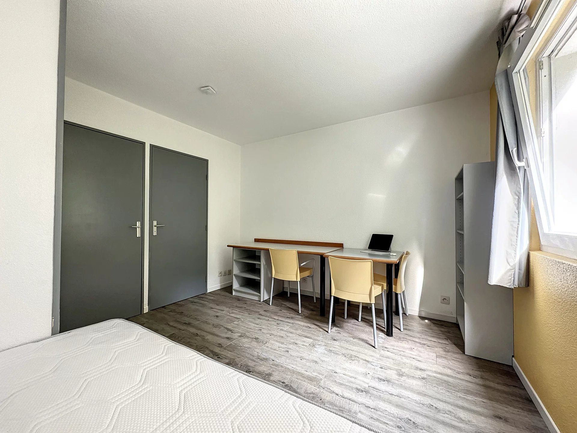 Apartment for sale in Reims, 17 m²