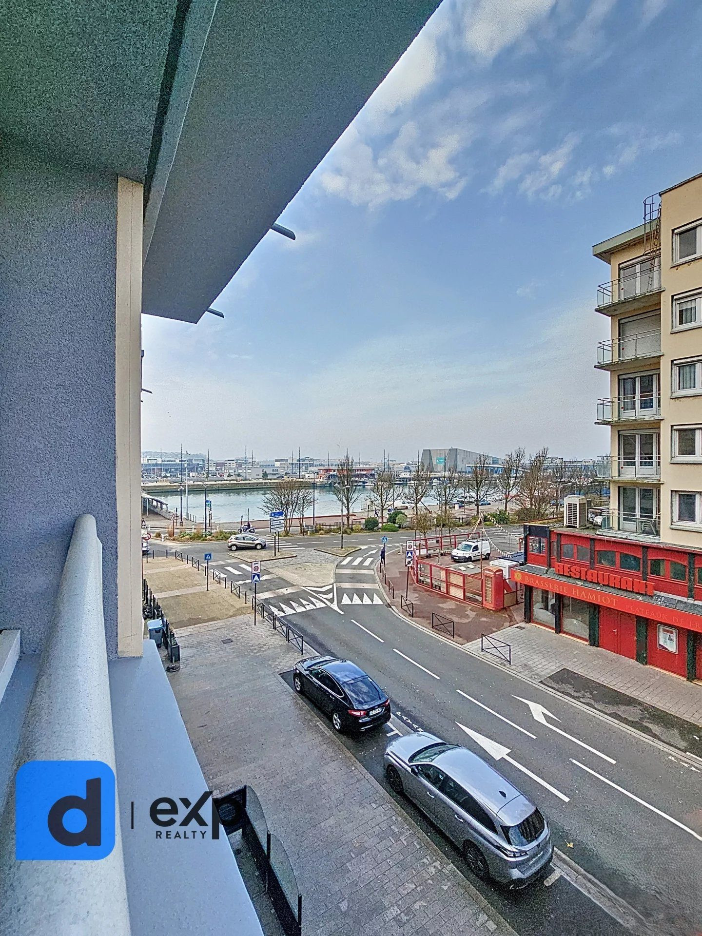 Grand appartement 133 m² pour bureaux ou activité libérale