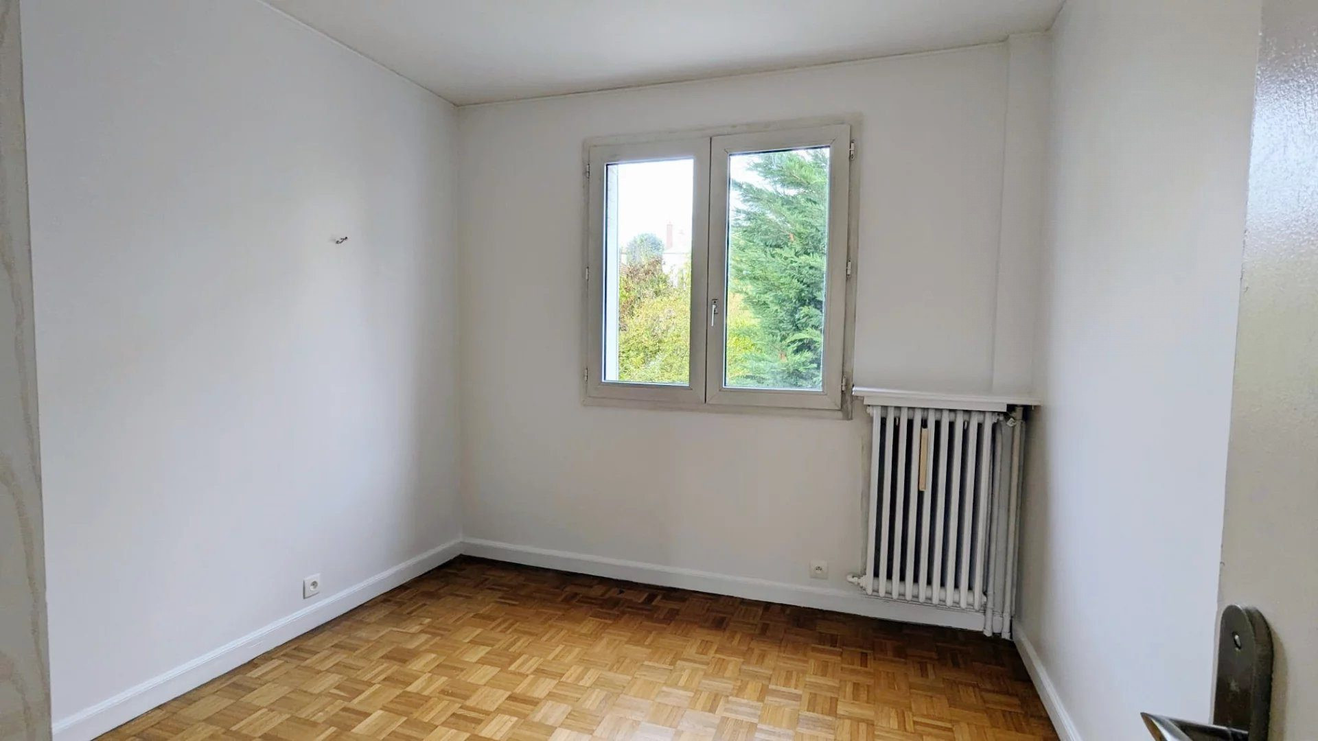 Appartement 4 pièces – Garches centre