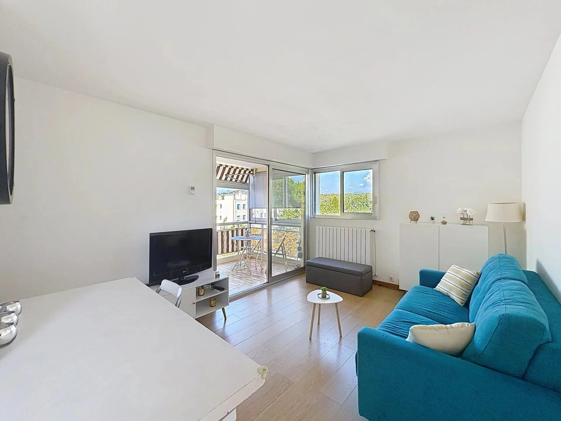 Apartment for sale in Antibes, 30 m²