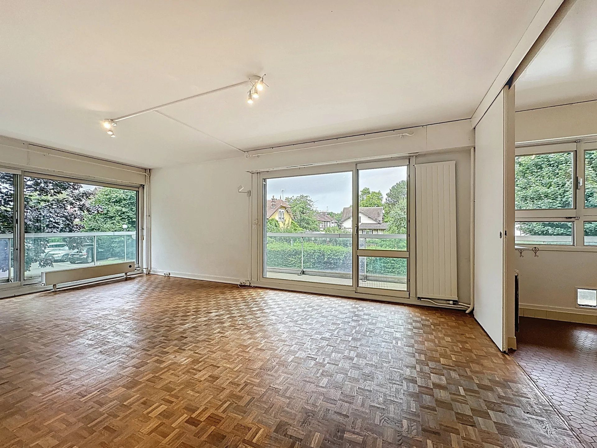 Appartement 5 pièces 110m2 à Chantilly proche gare