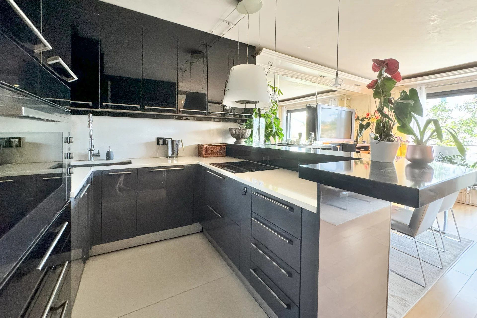 Apartment for sale in Cannes, 95 m²