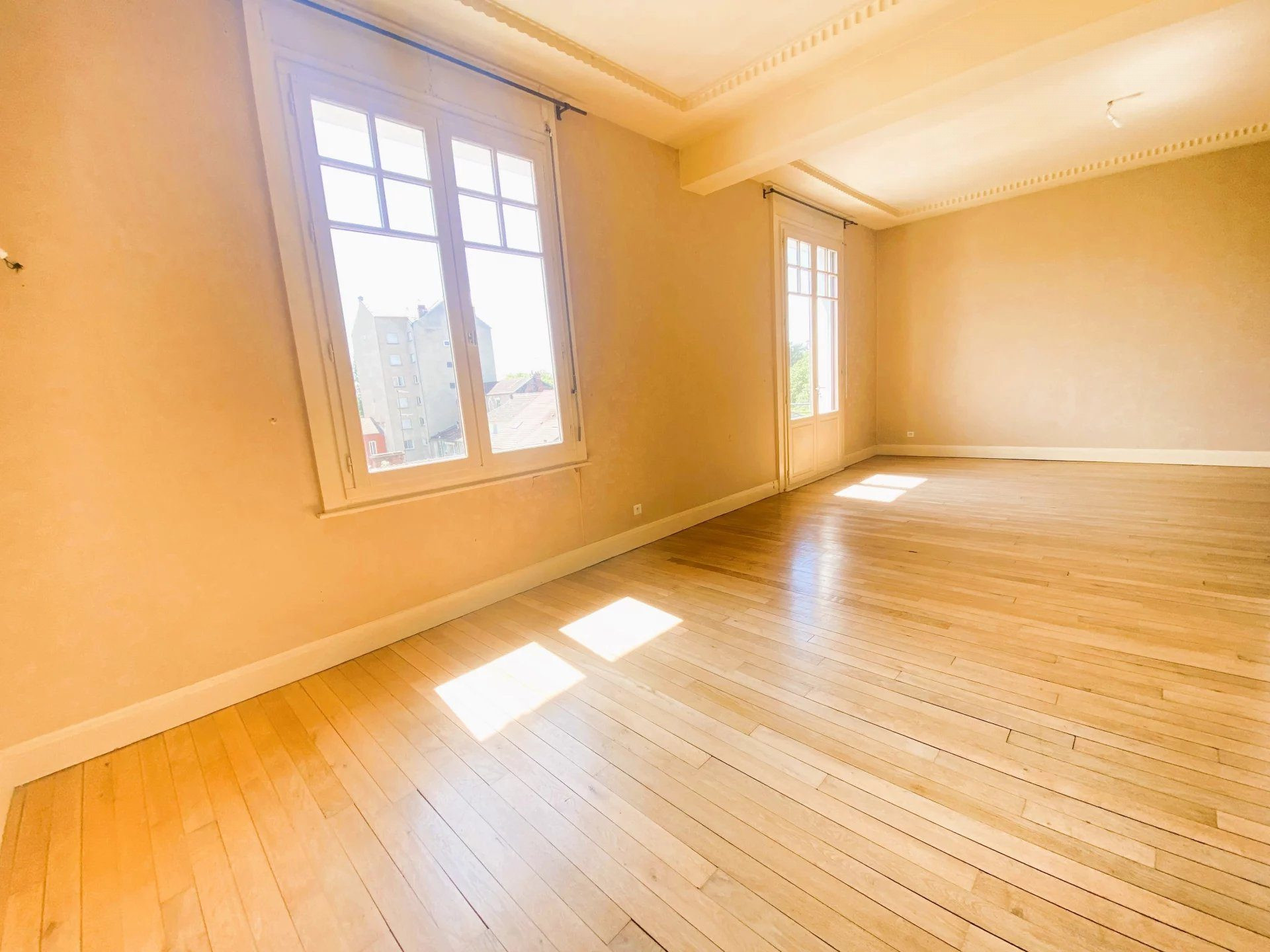 Apartment for sale in Vichy, 113 m²