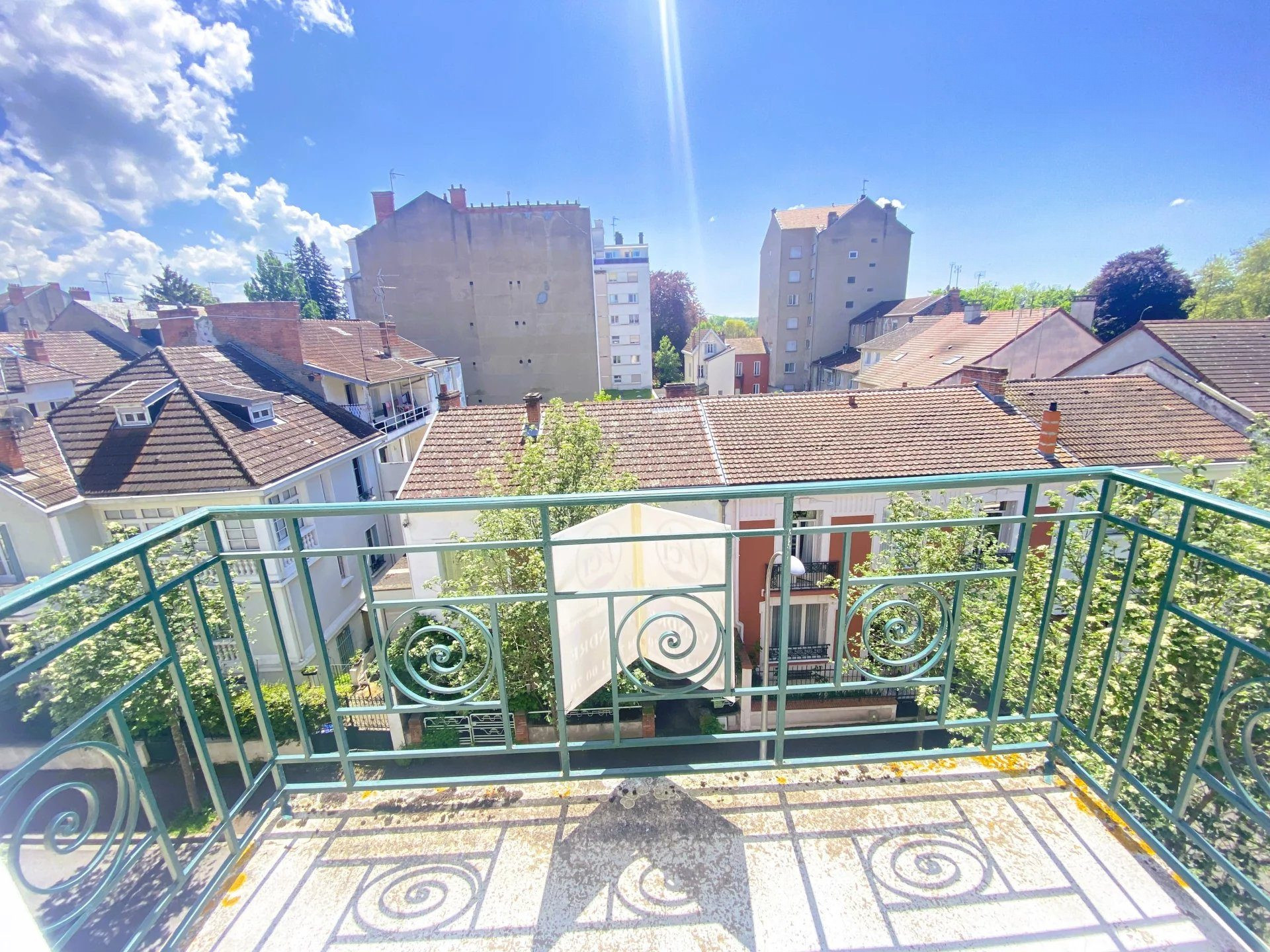 03200 VICHY - APARTMENT - FRANCE DISTRICT 3 ROOMS WITH TWO BALCONIES AND CELLAR 5