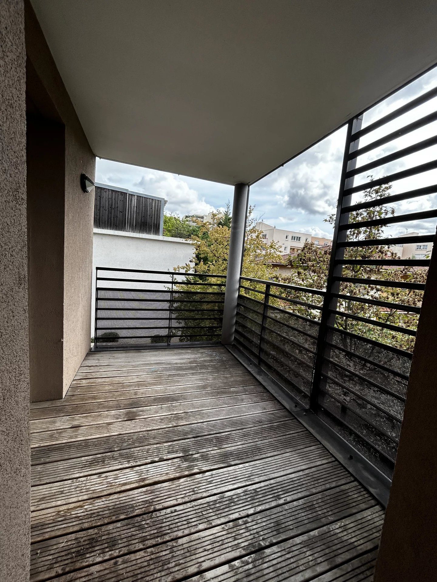 4-Room Apartment 75 m² + Enclosed Garage 4