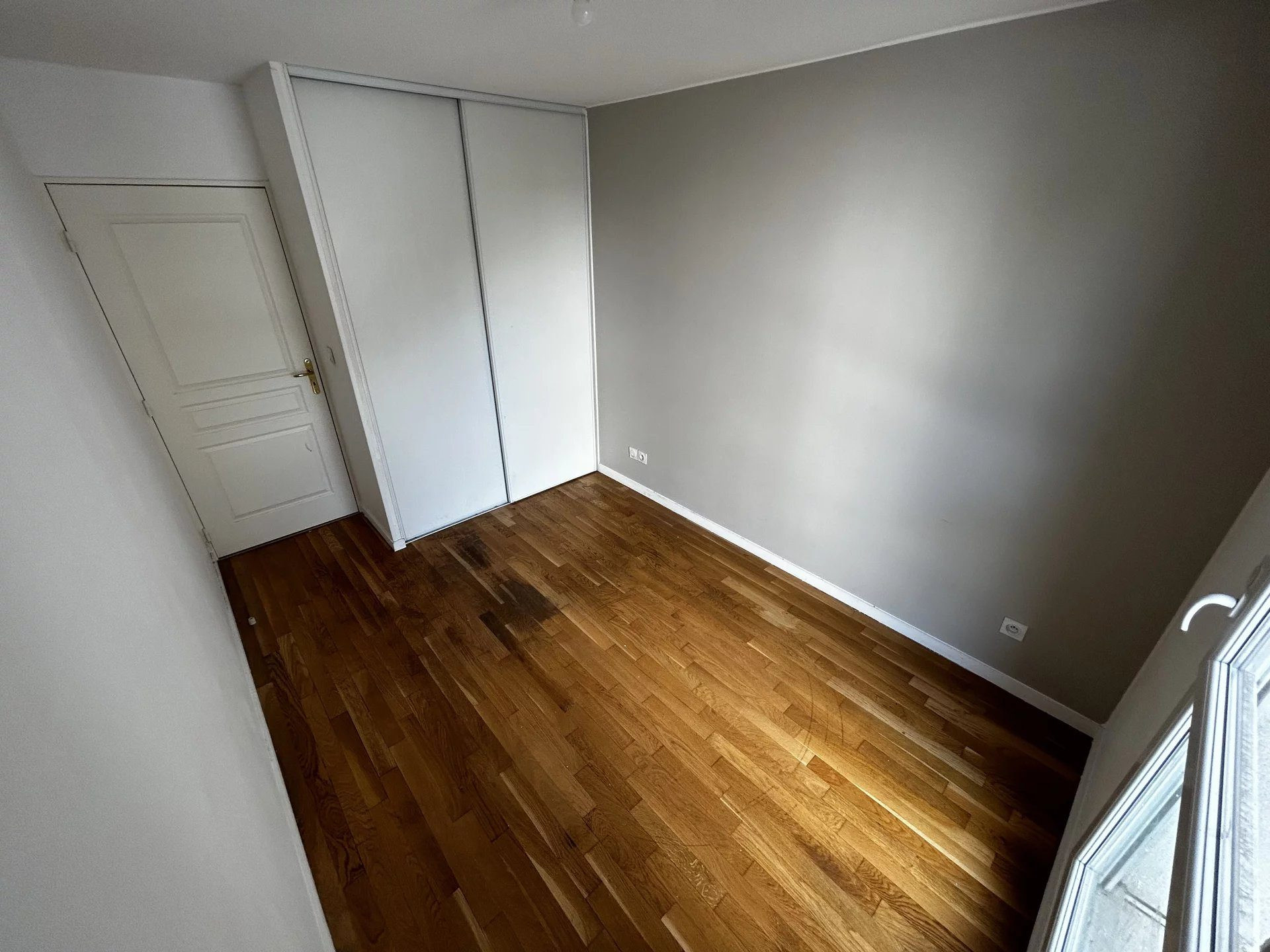 Appartement T4 de 75 m2 + Garage fermé