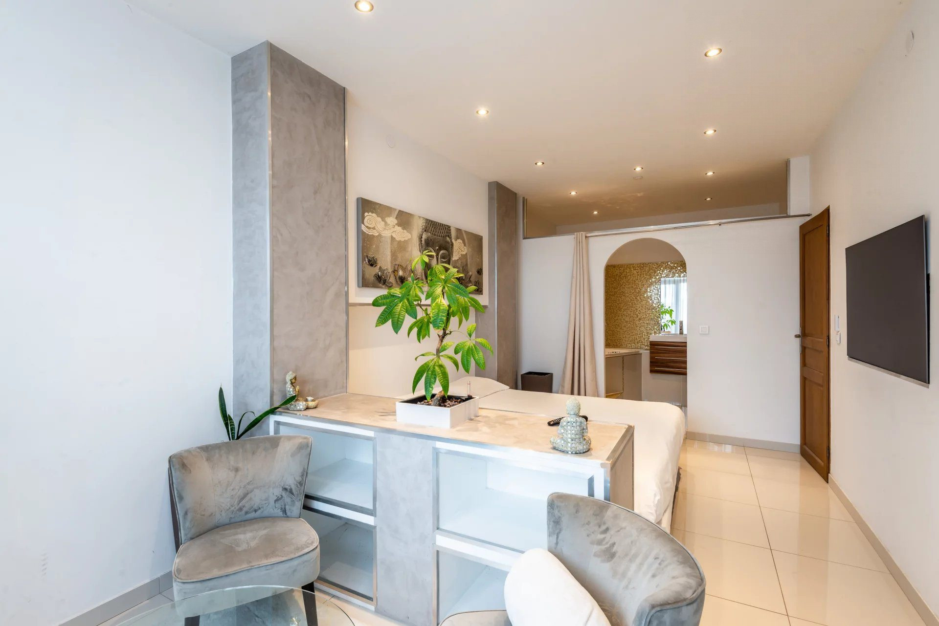 5-Room Apartment 131m² Close to the Lake 4