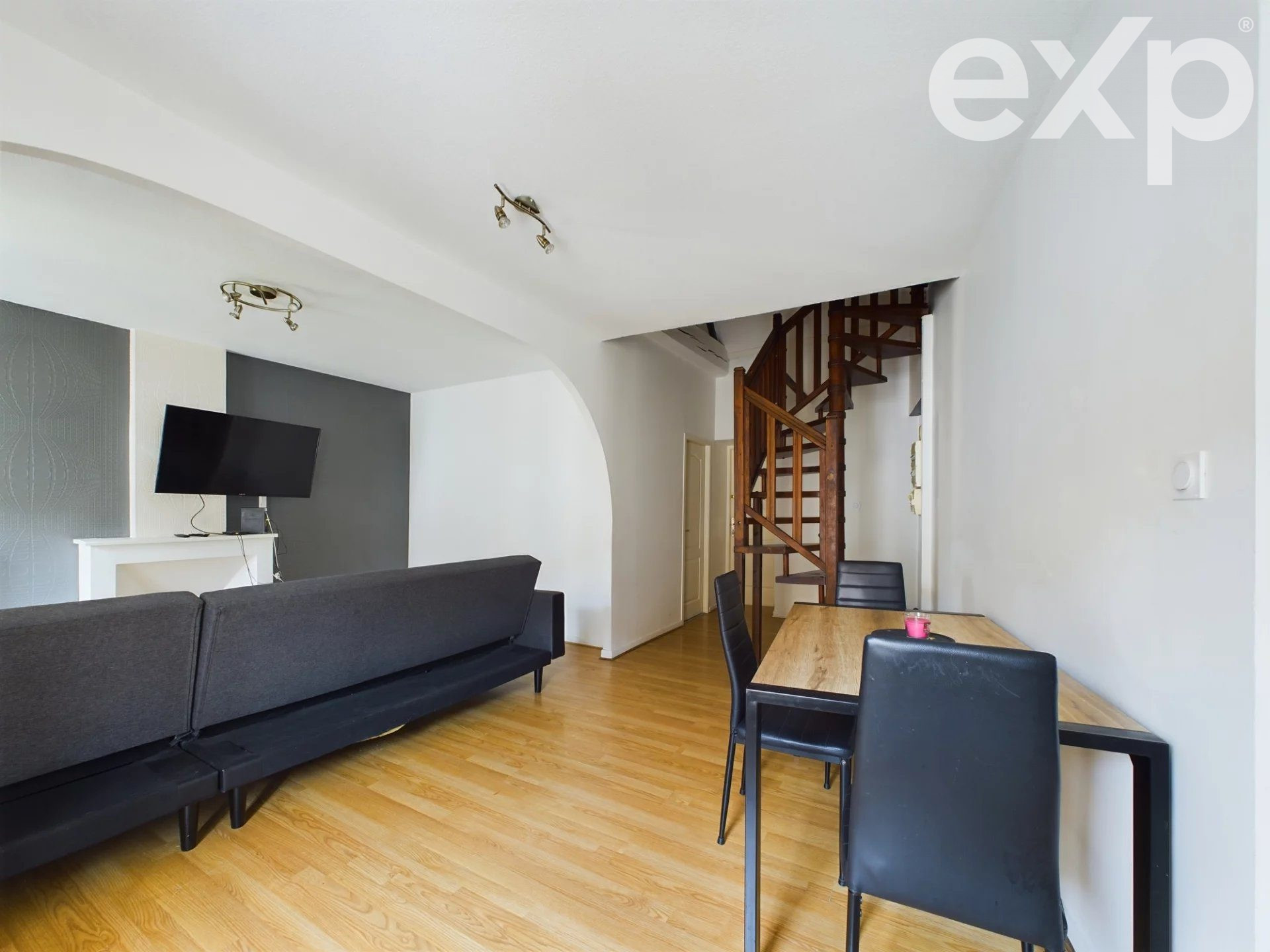 T4 DUPLEX APARTMENT 84m2 IN TOWN CENTER 4