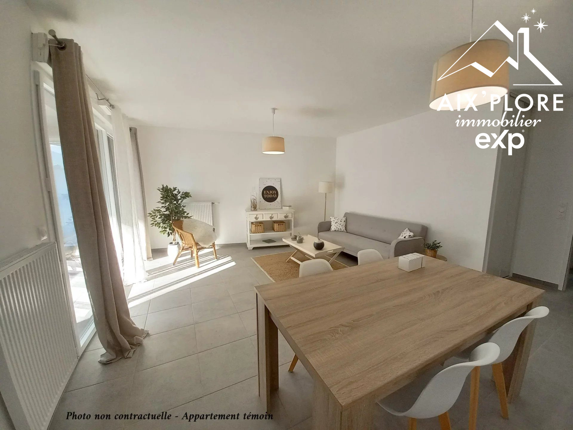T4 de 83.7 M² avec terrasse et parking