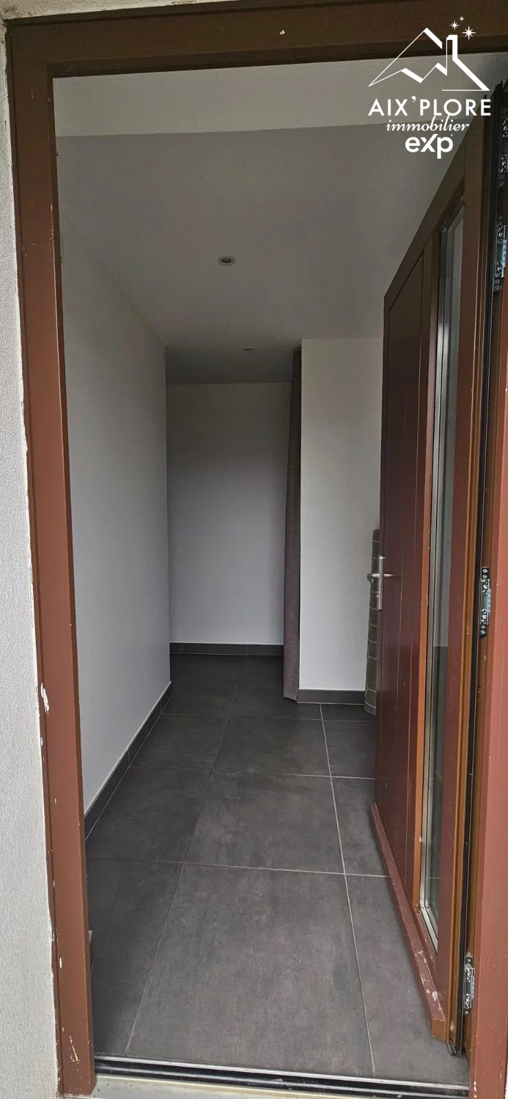 APPARTEMENT T4 DUPLEX BARBERAZ