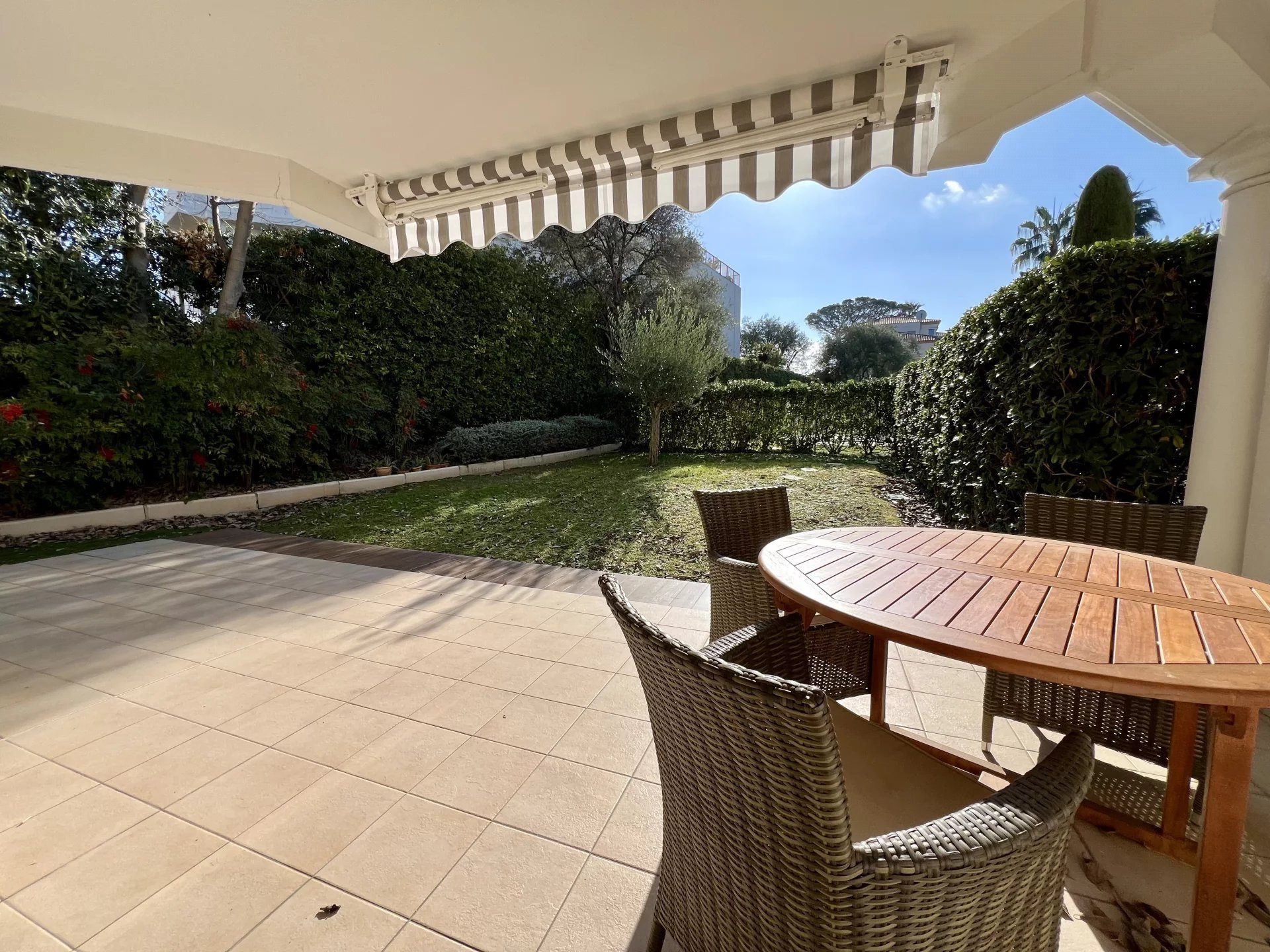 Apartment for sale in Juan-les-Pins, 57 m²