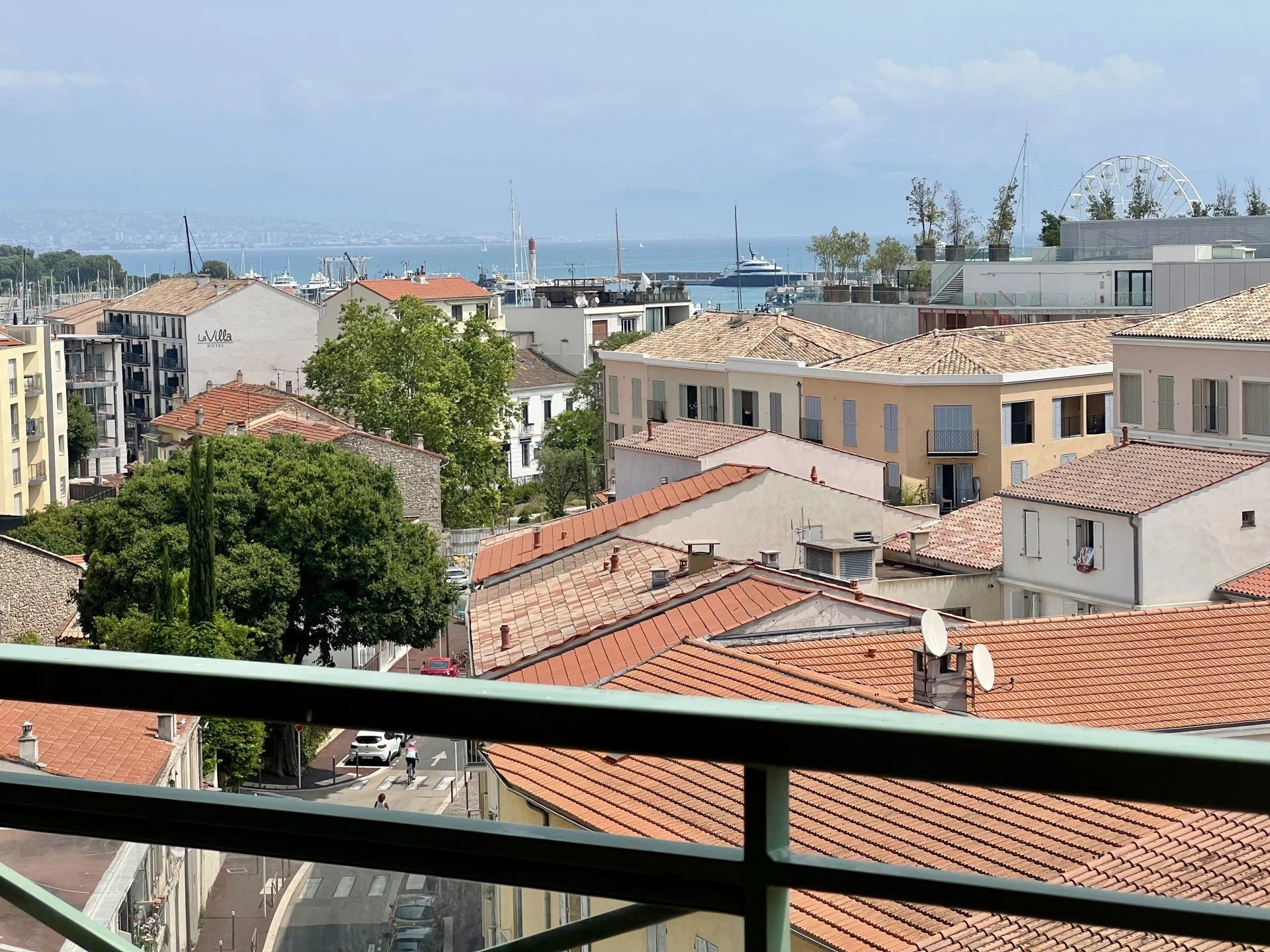 Apartment for sale in Antibes, 108 m²