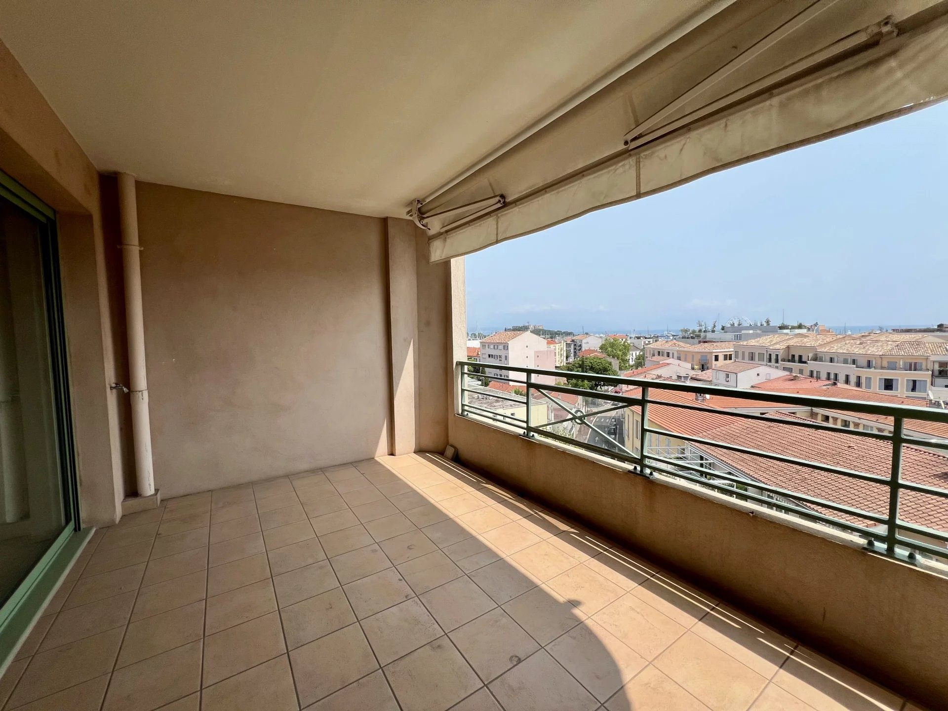 Apartment for sale in Antibes, 108 m²