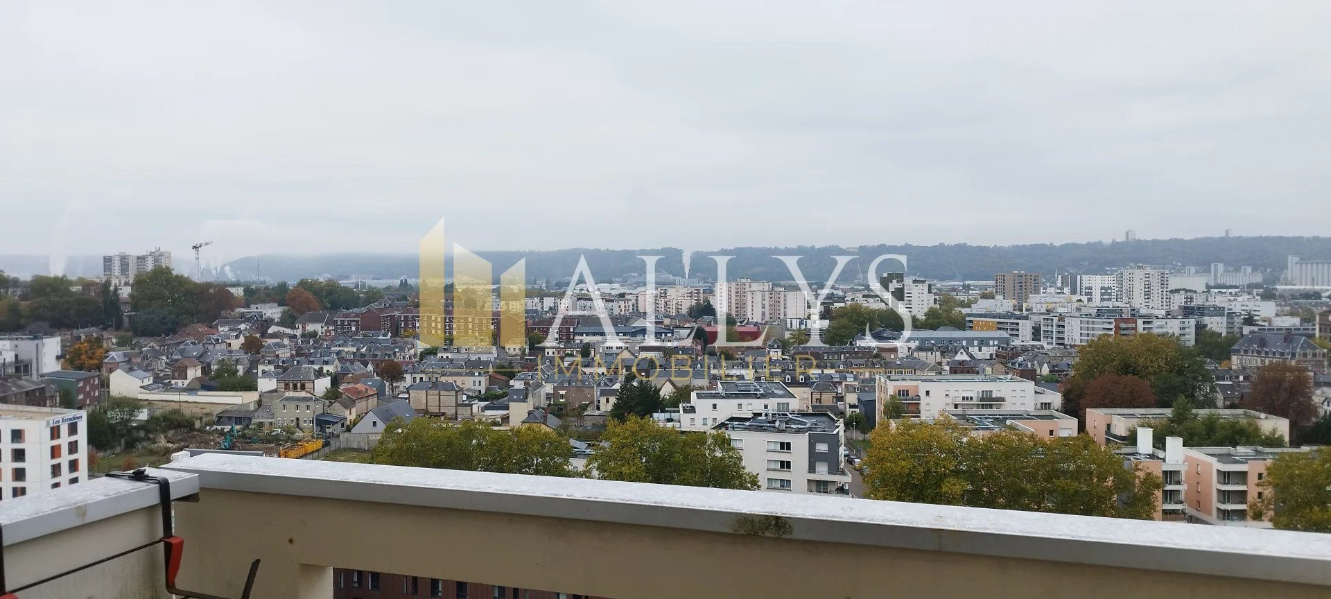 Appartement 4 pièces 81 m² · à Rouen · 81 m² · 160 000 €