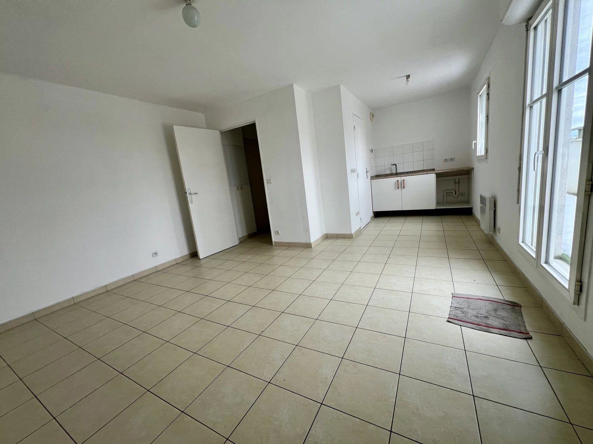 2-BEDROOM TOP FLOOR 3