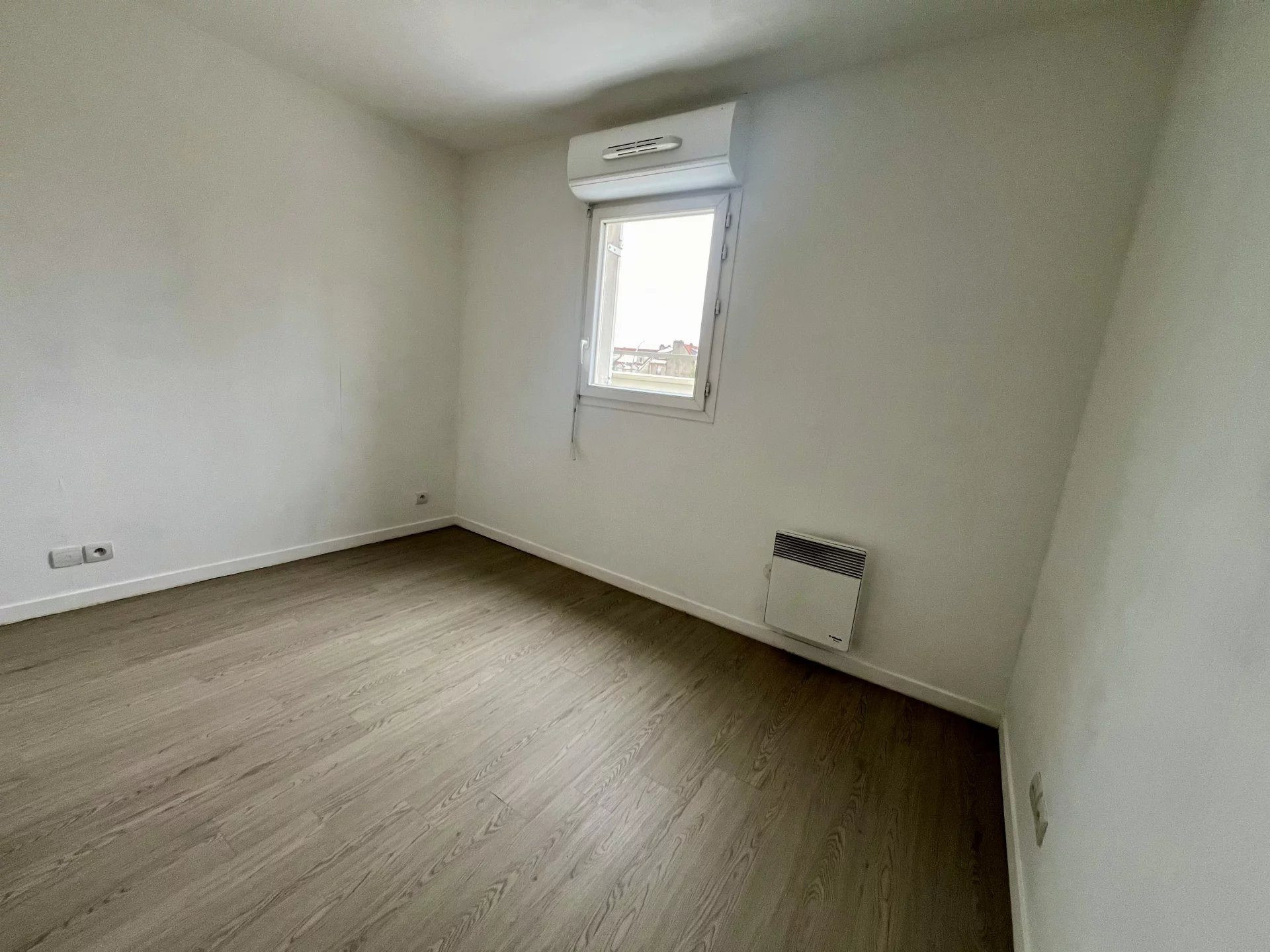 2-BEDROOM TOP FLOOR 5