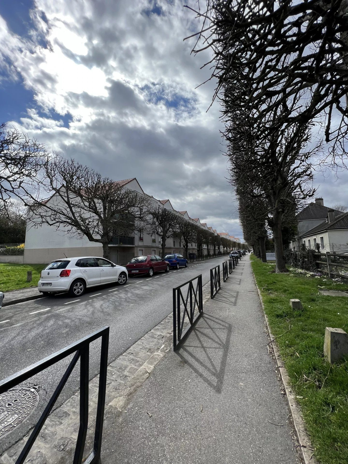 F2 DERNIER ETAGE