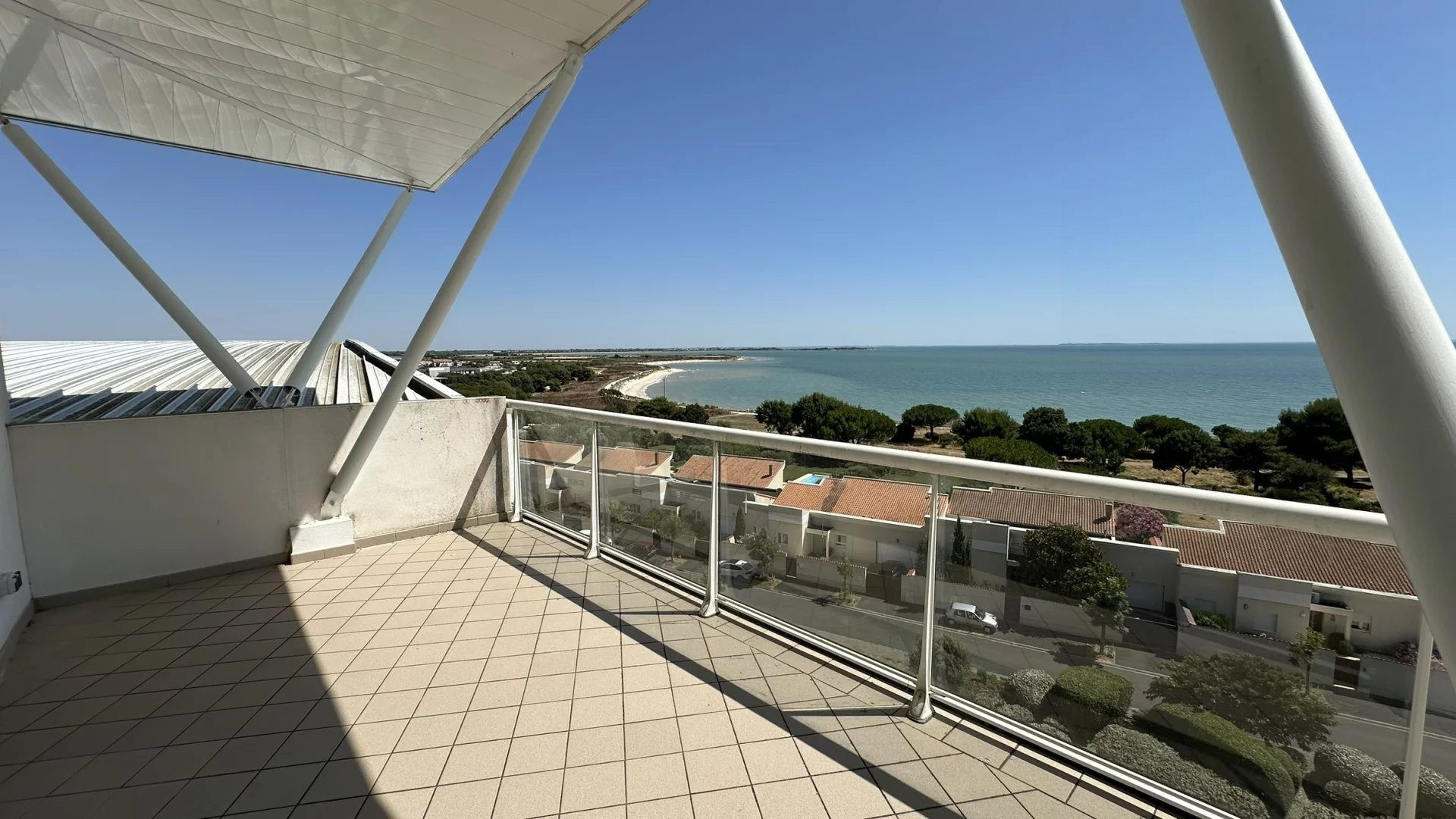 VENDU - APPARTEMENT VUE OCÉAN À LA ROCHELLE
