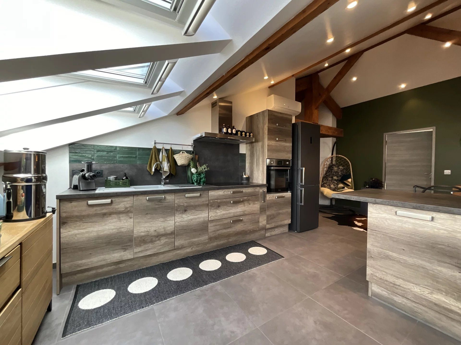 Appartement à vendre à Brison-Saint-Innocent, 65 m²