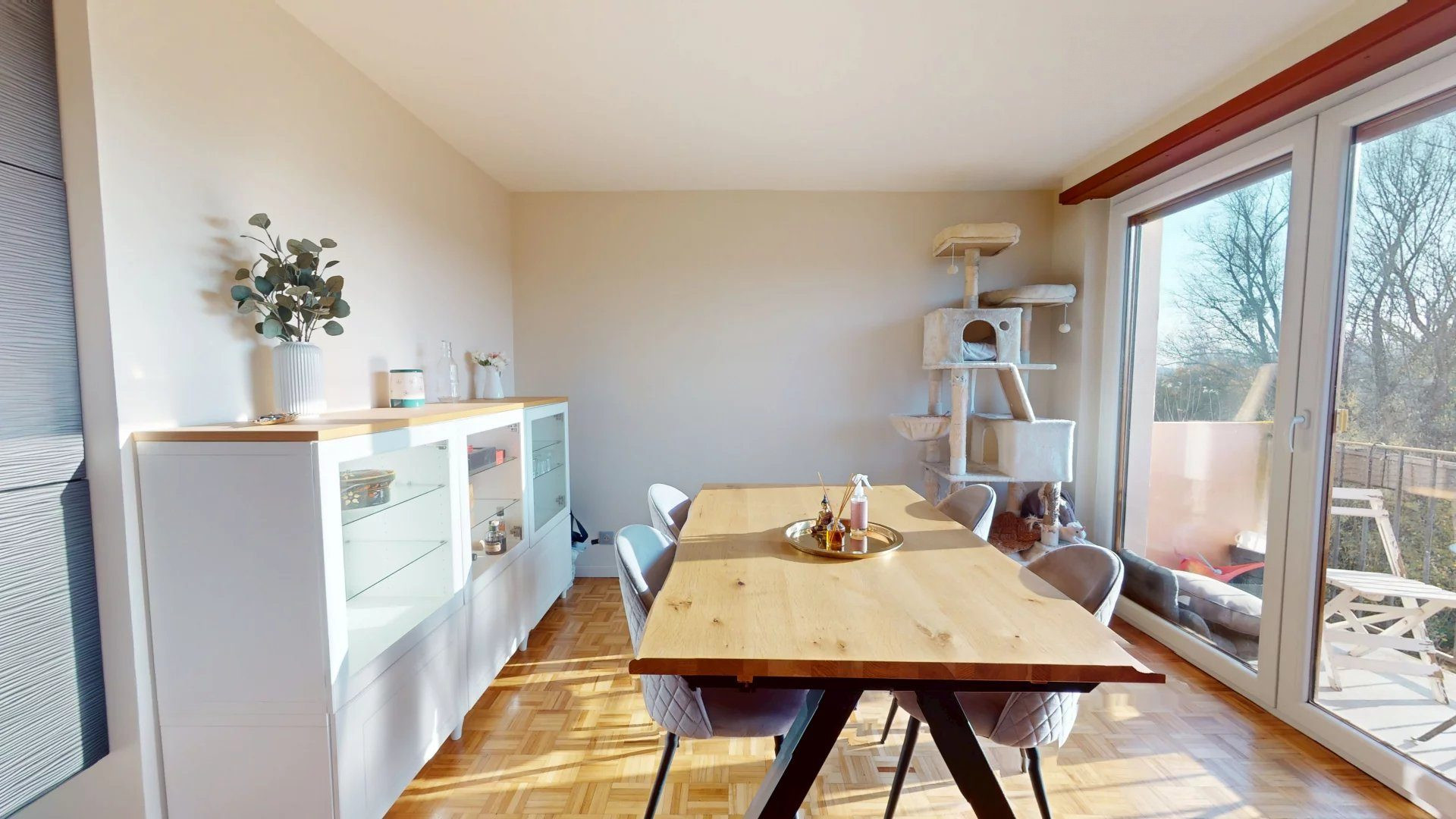 STRASBOURG – Quartier de la Ganzau 3 pièces rénové – 67 m² – Balcon – Garage