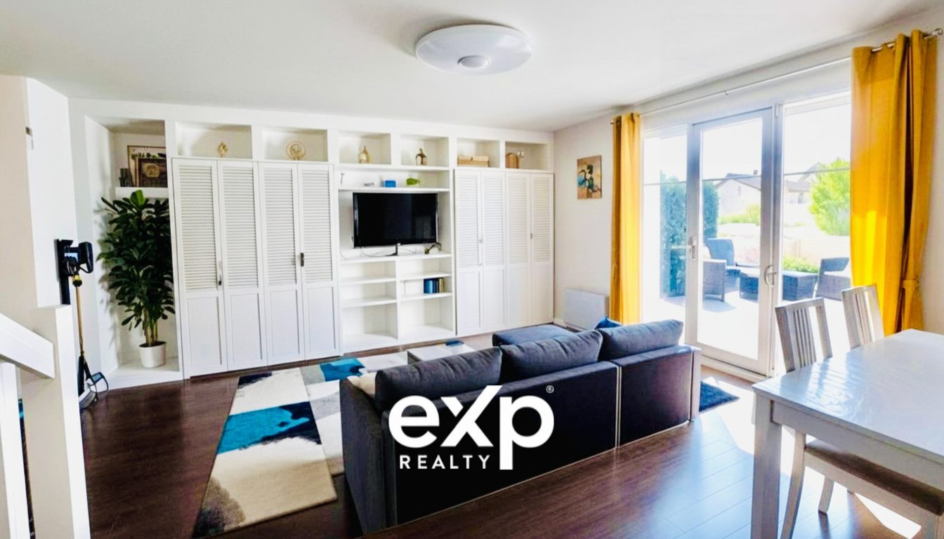 97 m² Triplex in the heart of Bailly-Romainvilliers 3