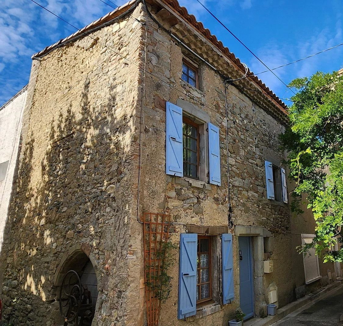 Maison de village en parfait état et caractère