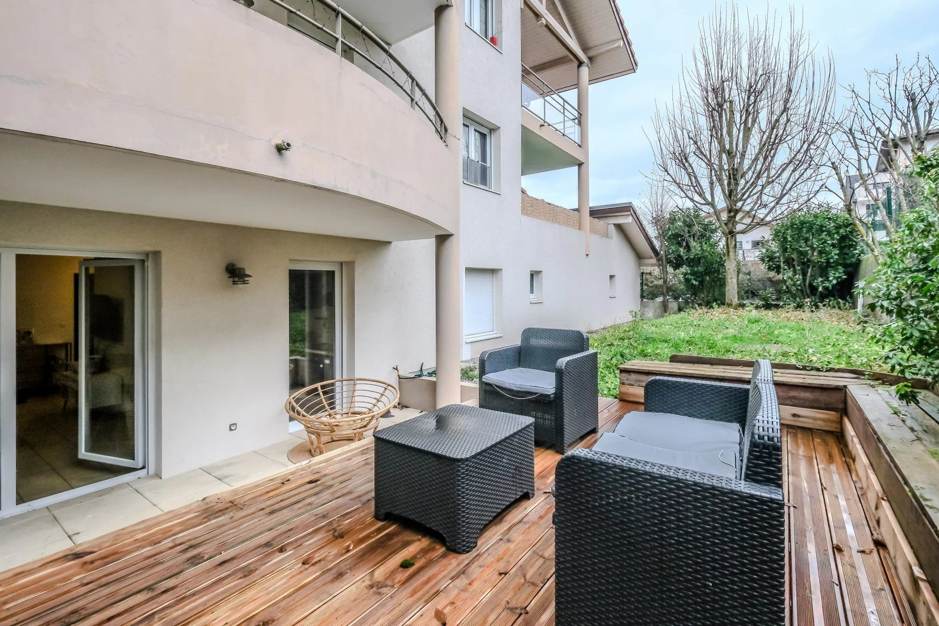 Appartement 2 pièces 50 m² · à Bons-en-Chablais · 50 m² · 239 500 €