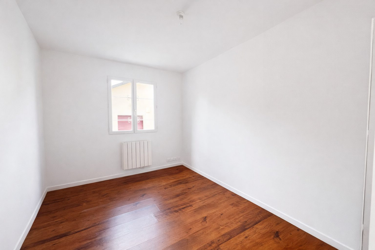 2-BEDROOM APARTMENT – OISSEL STATION – INVESTMENT OR PRIMARY RESIDENCE 4