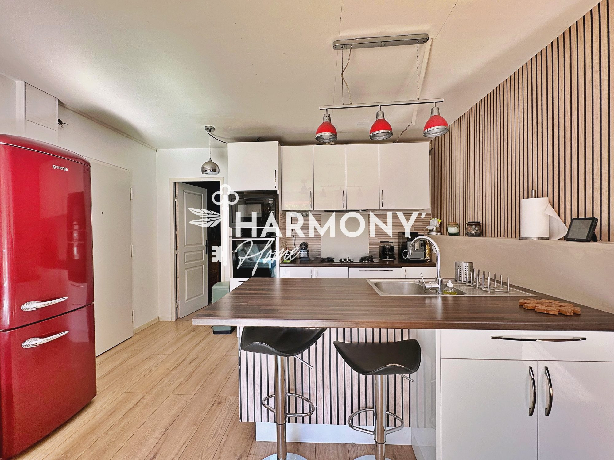 SALE of a 2/3 bedroom apartment (49 m²) in AIX EN PROVENCE. 4
