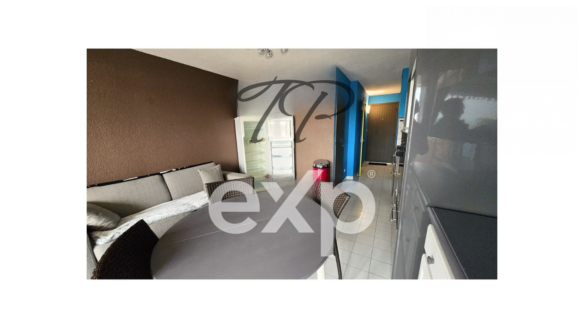 VIAS BEACH 2-BEDROOM APARTMENT 3