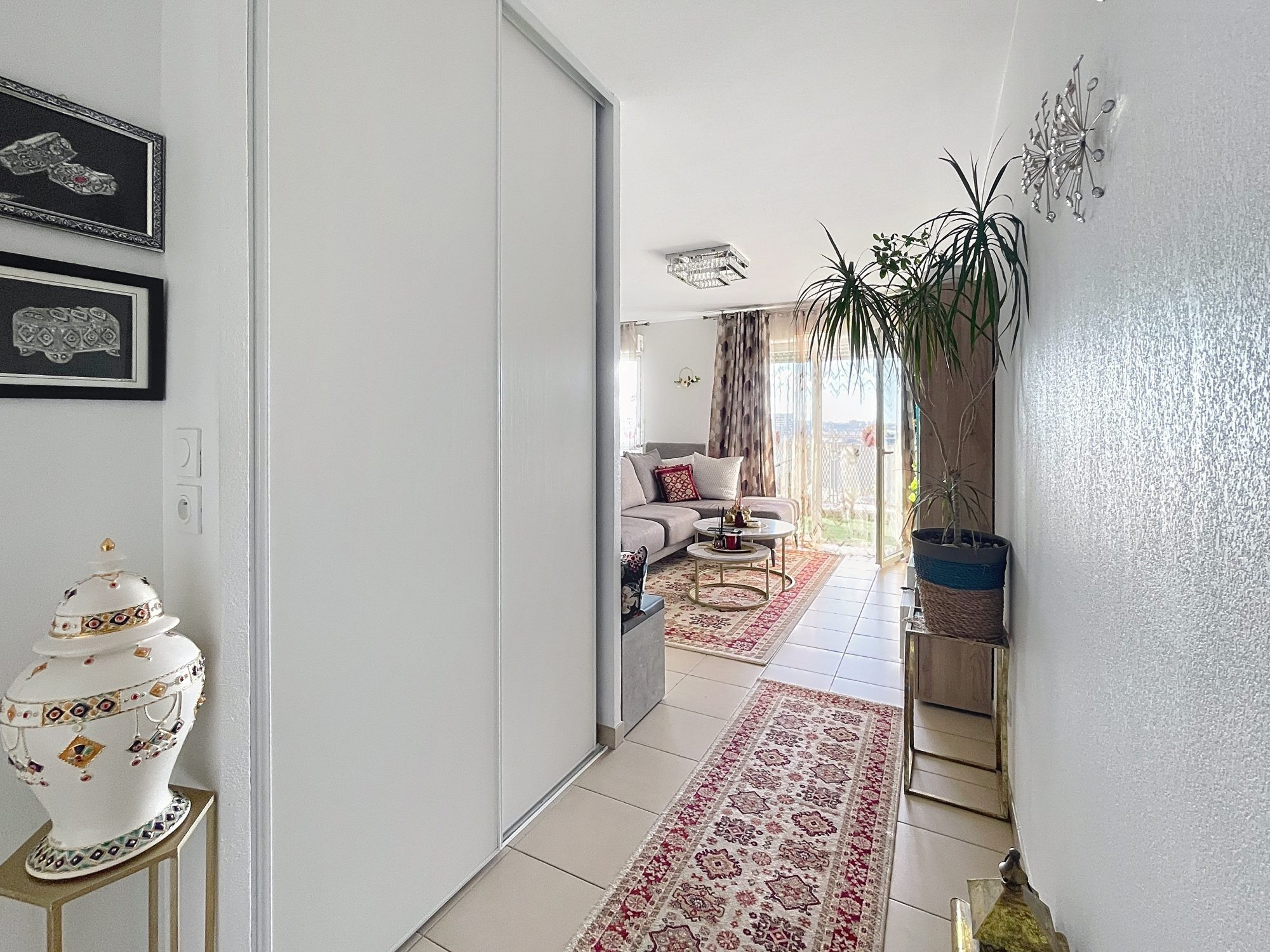 À VENDRE – Bel appartement T4 avec terrasse et parking – Marseille 3ᵉ