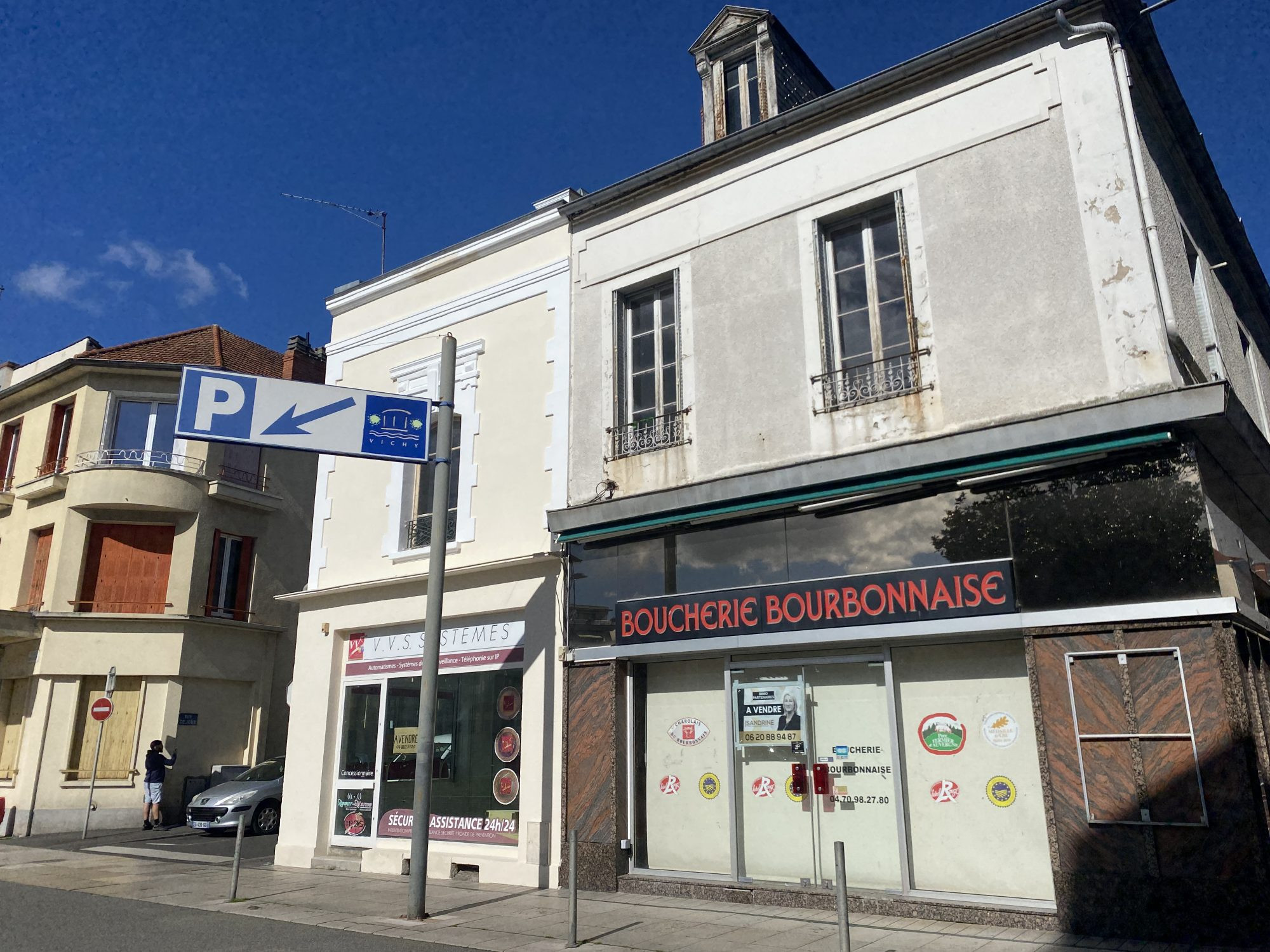 Appartement 5 pièces 120 m² · à Vichy · 120 m² · 130 000 €