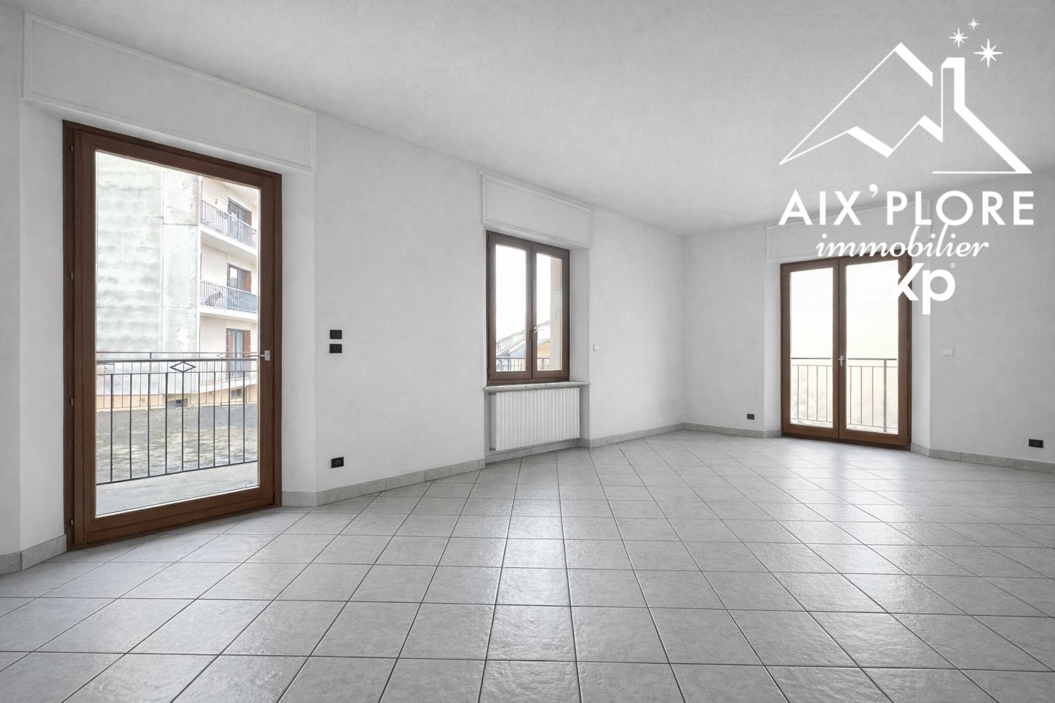Appartement T3 avec Jardin et Vue sur les Collines