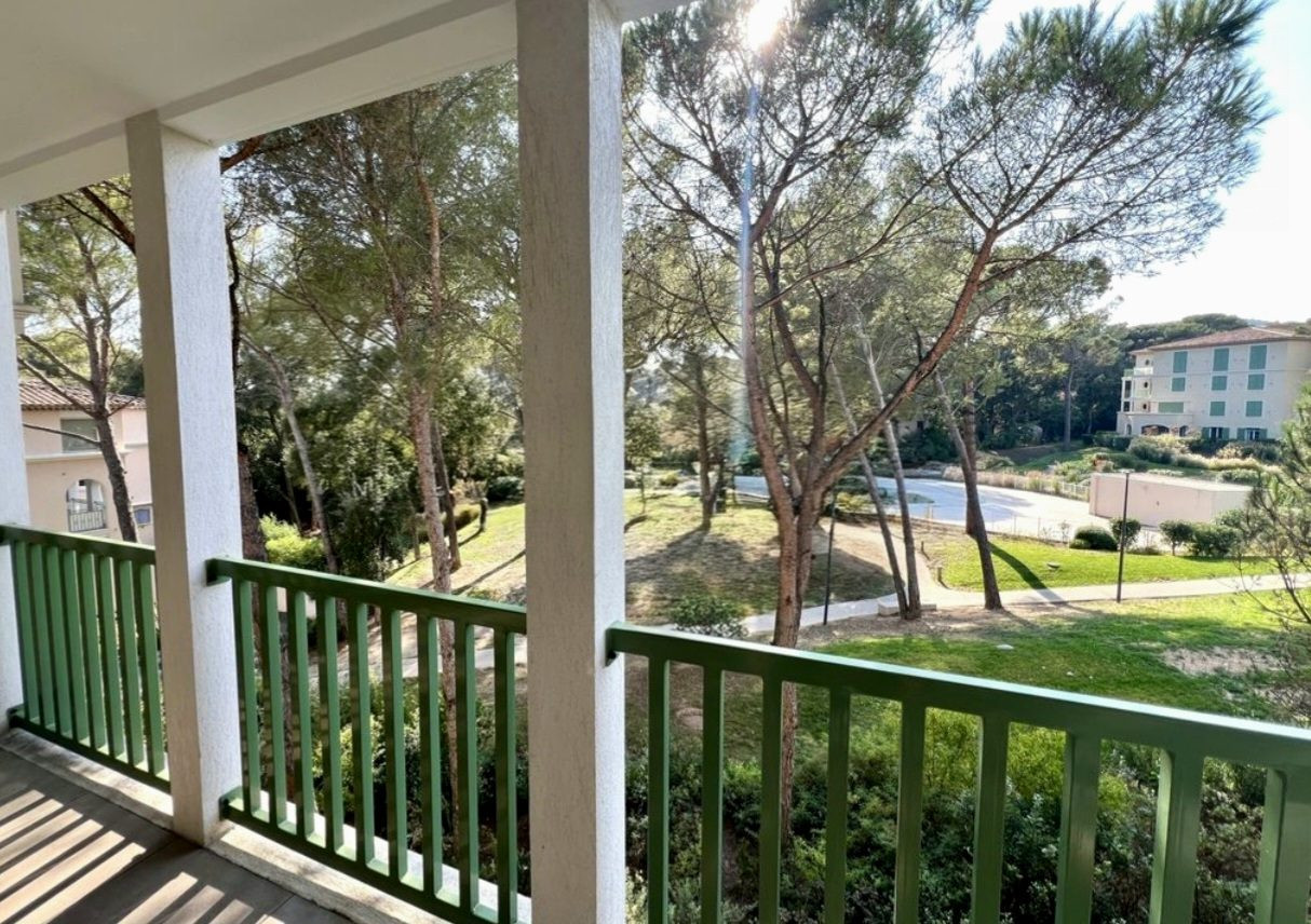 Apartment for sale in Cavalaire-sur-Mer, 63 m²