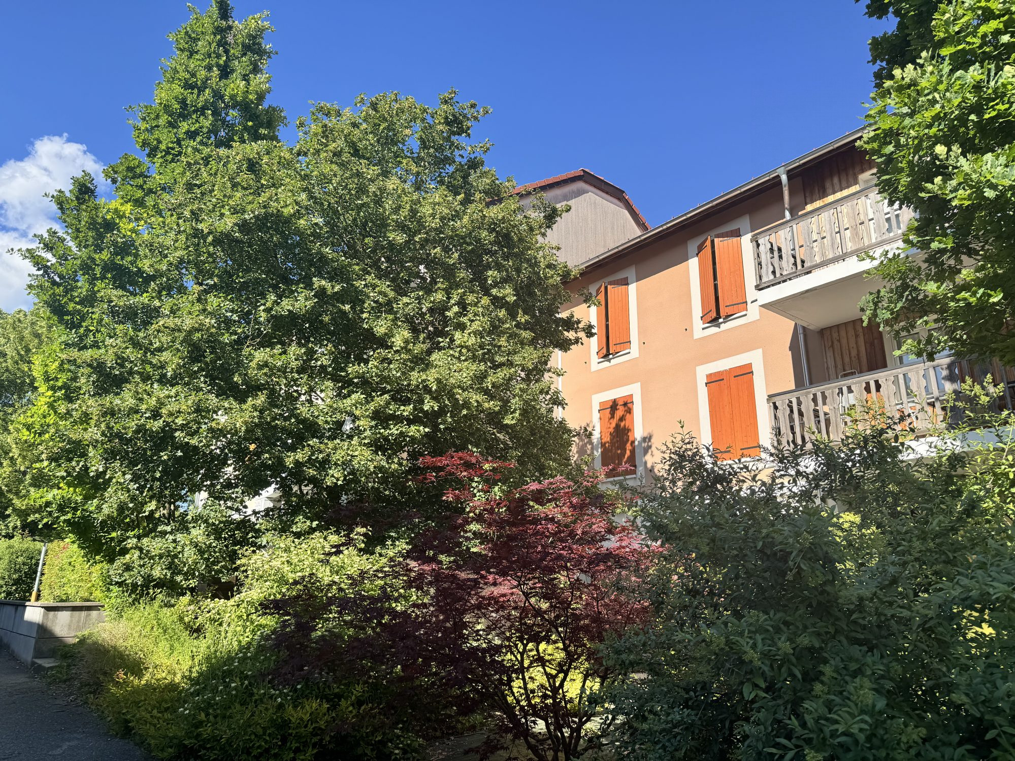 Villy-le-Pelloux (A41 3 min) – Bright T4 Top Floor with Balcony and Double Garage 4