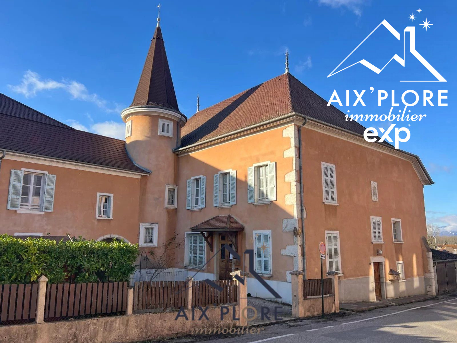 Appartement 1 pièce 210 m² · à Saint-Genix-les-Villages · 210 m² · 69 000 €