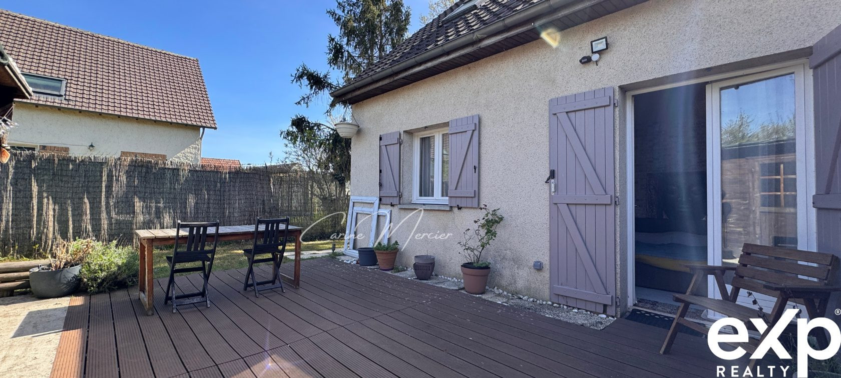 F4 avec jardin privé