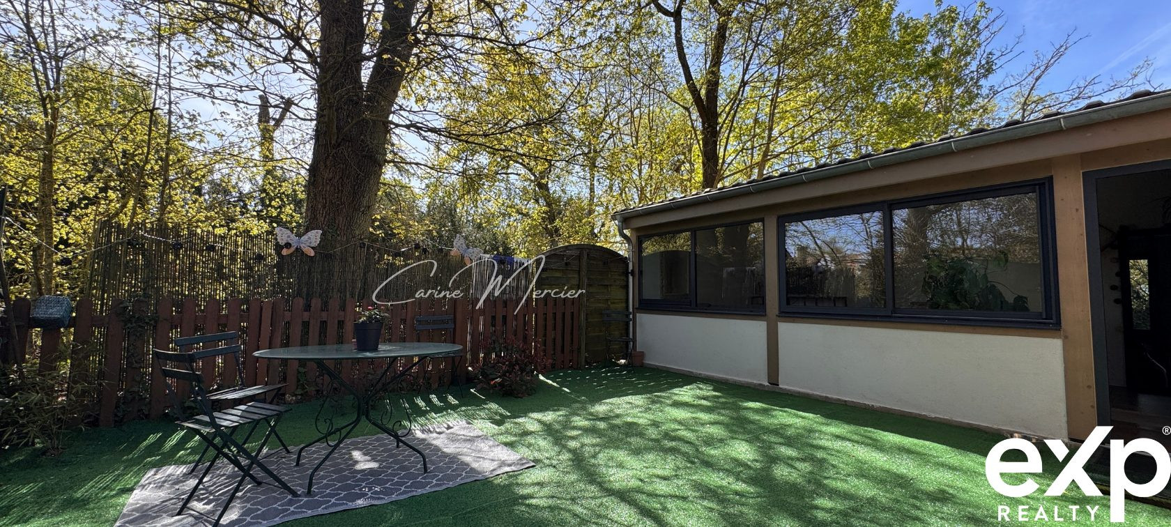 F4 avec jardin privé