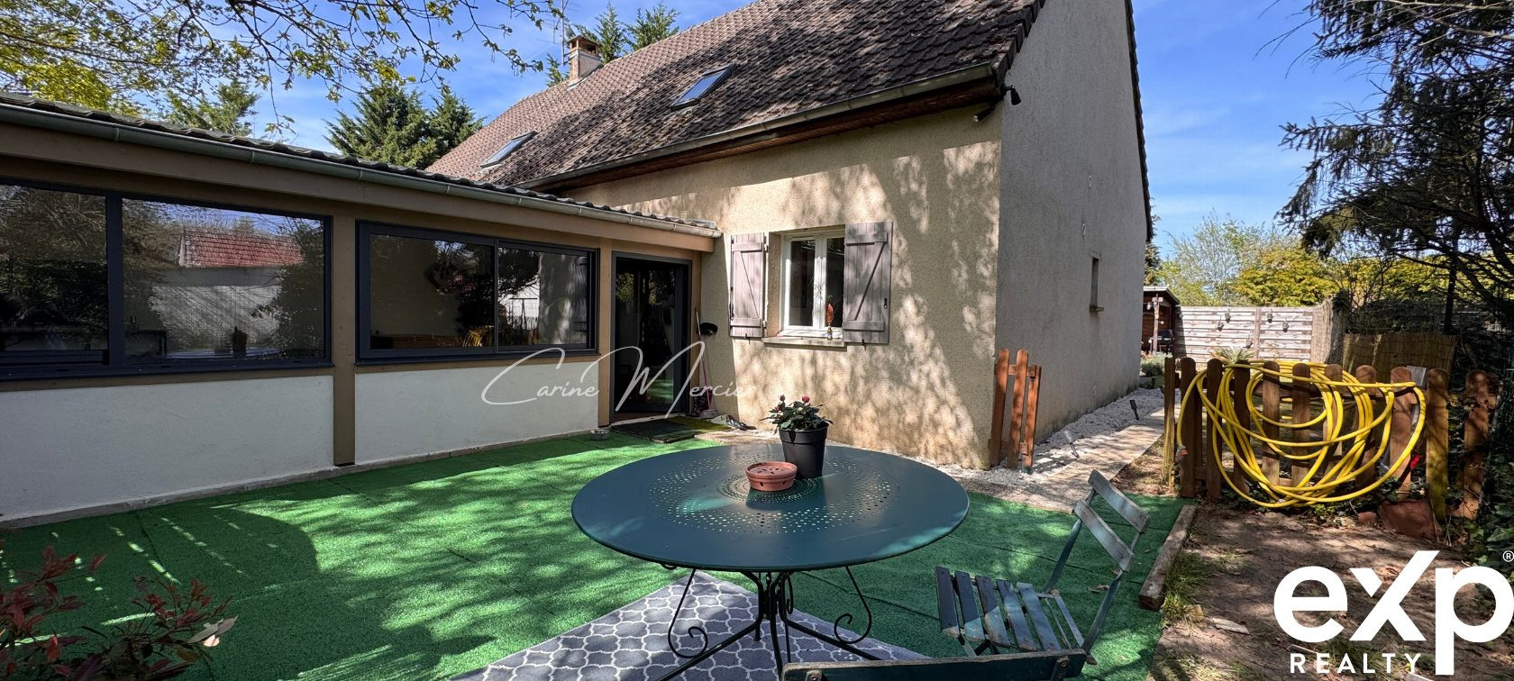 F4 avec jardin privé