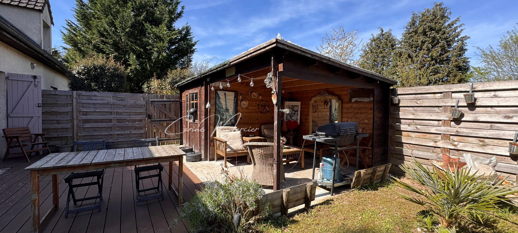 4-Room Apartment with Private Garden 4