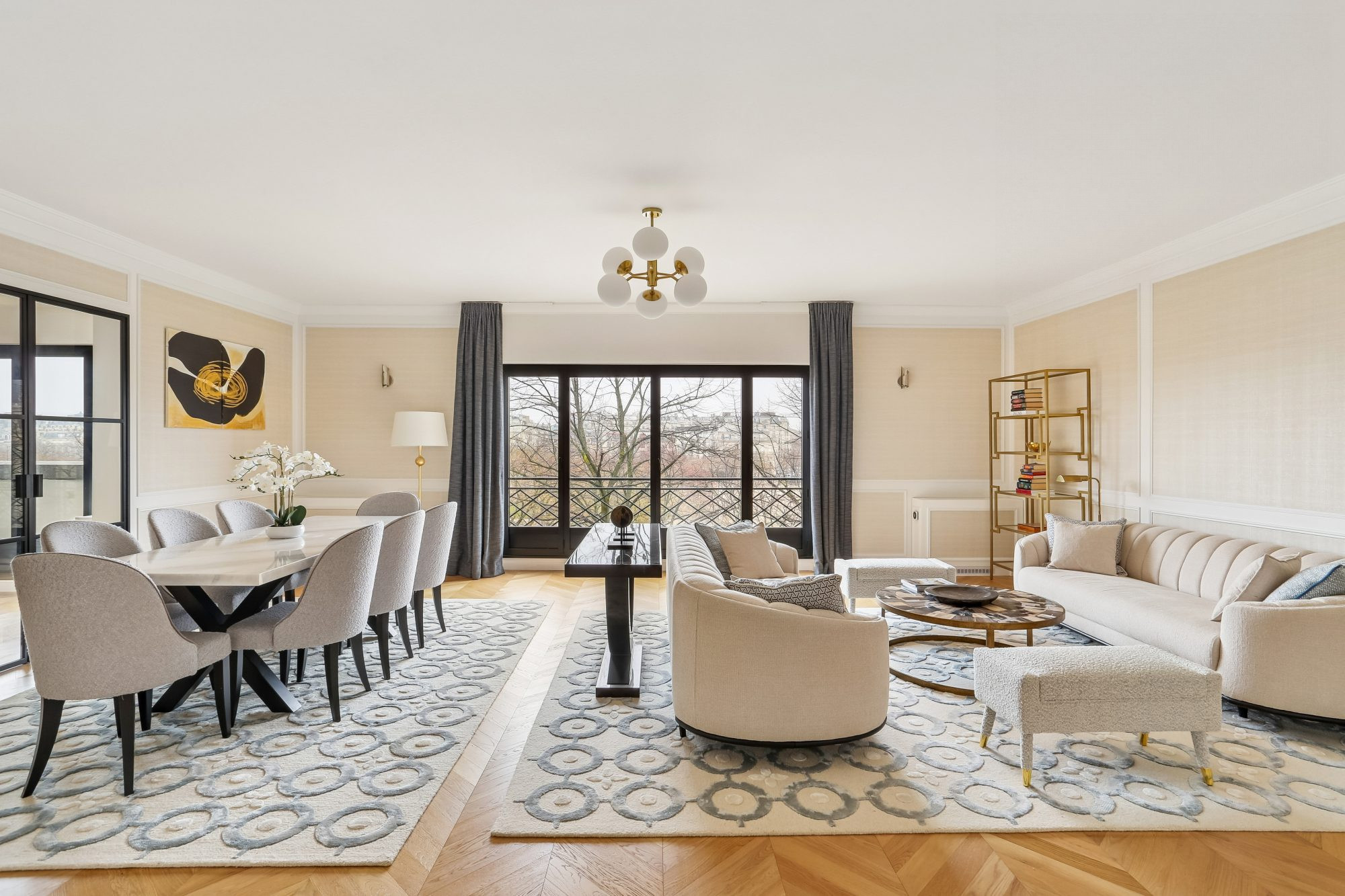 Paris 7ᵉ – Face au Champ-de-Mars et à la Tour Eiffel