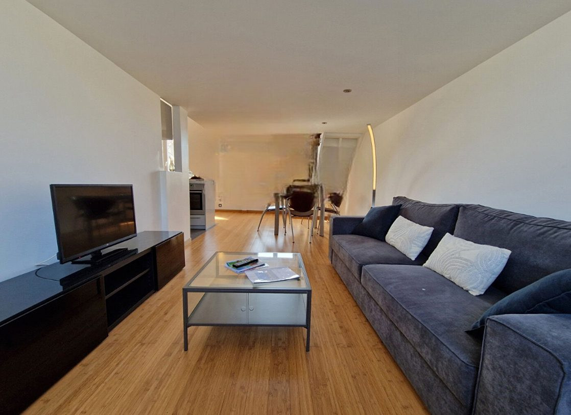 CHÂTELAILLON-PLAGE – OPPORTUNITY JUST STEPS FROM THE OCEAN 5