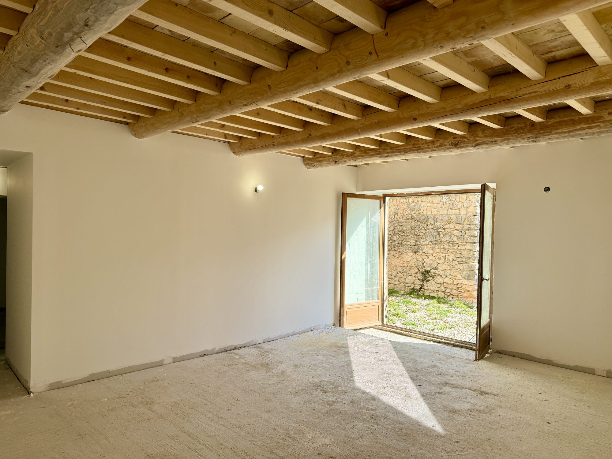 Splendid apartment in castle, to be finished 4