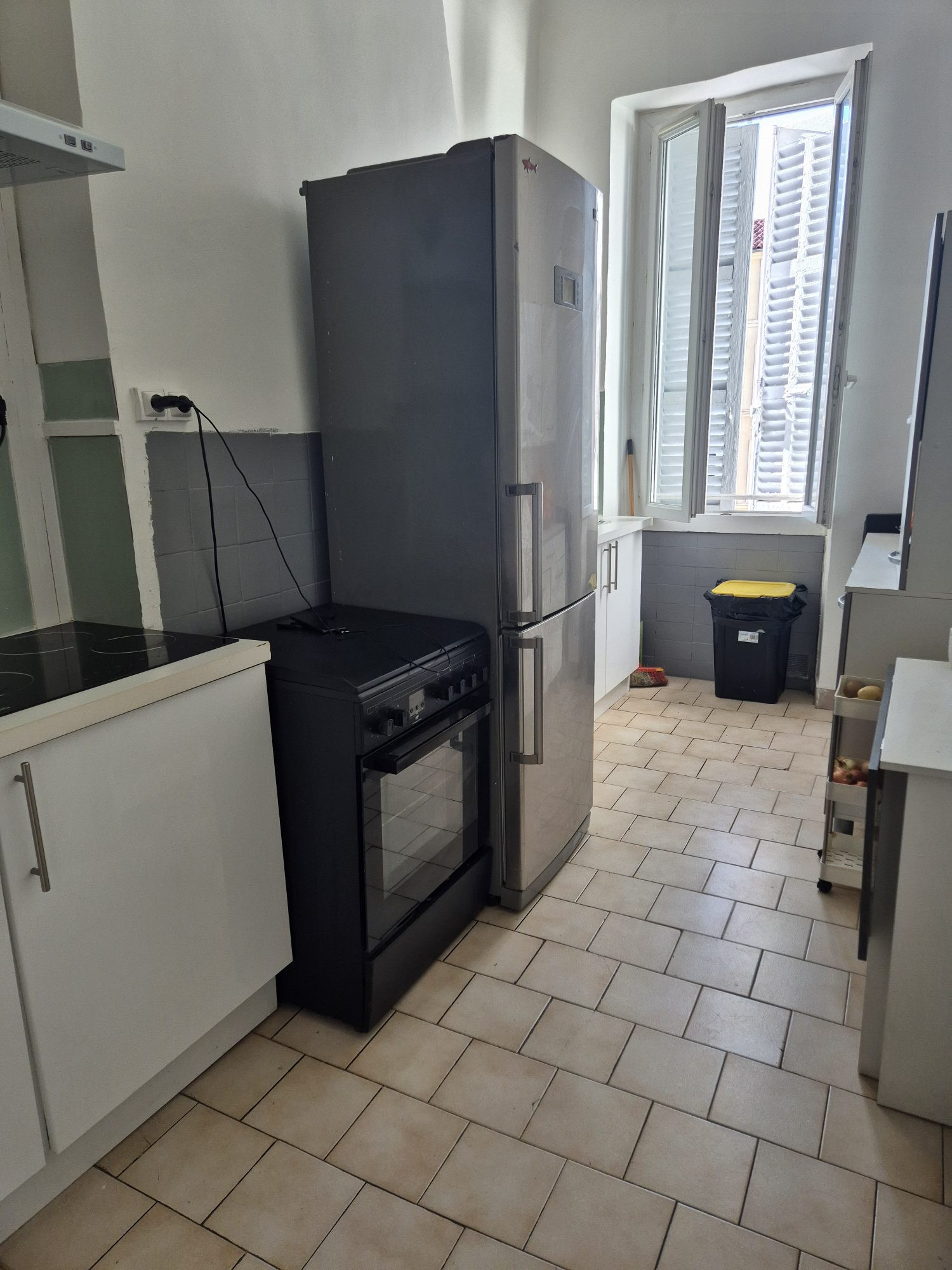 11 APPARTEMENTS EN LOT