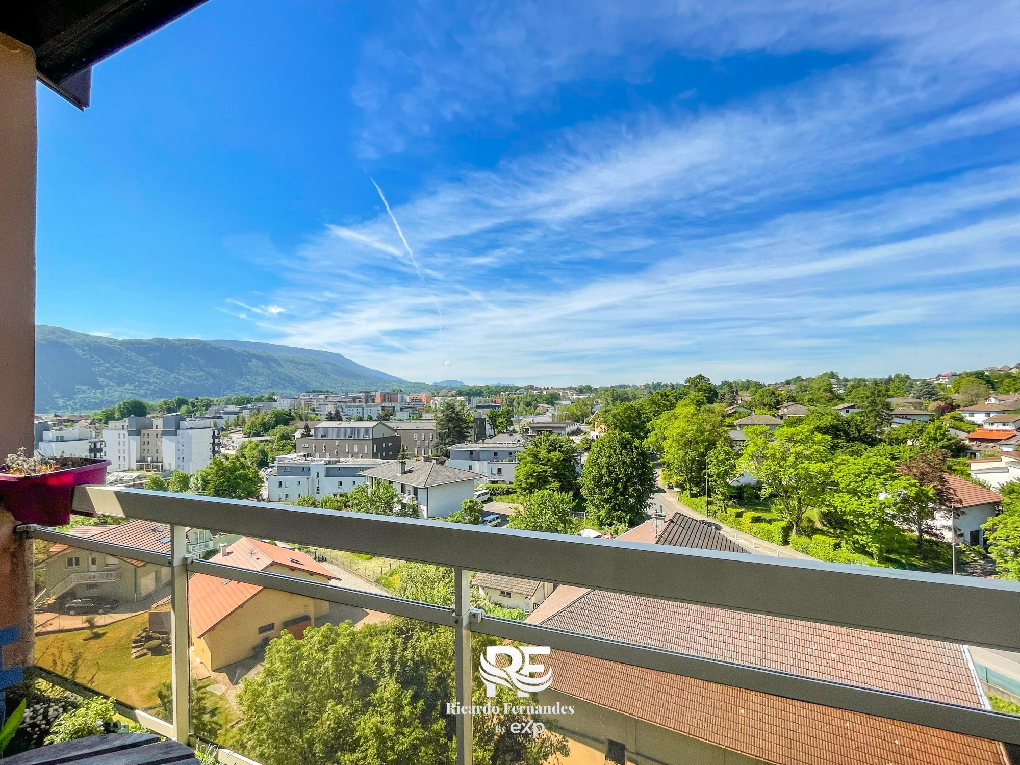 SEYNOD · DUPLEX T6 · 119,75M² · DERNIER ÉTAGE · VUE SEMNOZ · GARAGE EN SUS