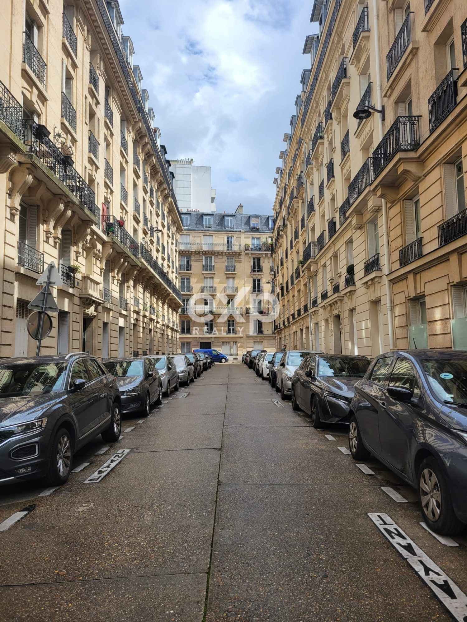 Appartement 1 pièce 27 m² · à Paris · 27 m² · 286 000 €